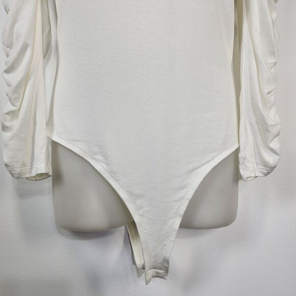 Love Tree Womens Bodysuit Size Medium Ivory Ruched Puff Long Sleeve Mock Neck - Picture 6 of 10